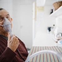 Mélyaltatás és izomlazítás nélkül: különleges tüdőműtét a szolnoki kórházban
