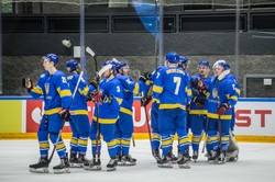 Ukraińscy hokeiści po MŚ wracają do kraju, by bronić ojczyzny