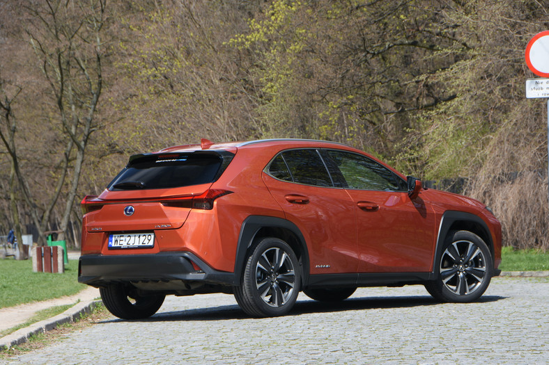 Lexus UX 250h