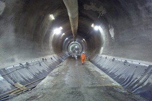 Crossrail w Londynie - największa inwestycja infrastrukturalna w Europie [ZDJĘCIA]