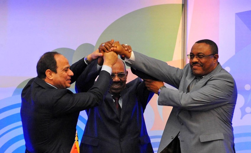 (L-D) Predsednik Egipta Abdel Fatah al Sisi, sudanski predsednik Omar al Bašir i premijer Etiopije Hajlemarijam Desalen