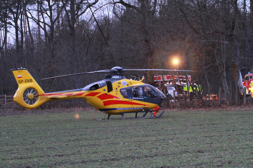 Tragedia w Ligocie Prószkowskiej. Nie żyje malutkie dziecko i jego rodzice. Drugie w ciężkim stanie