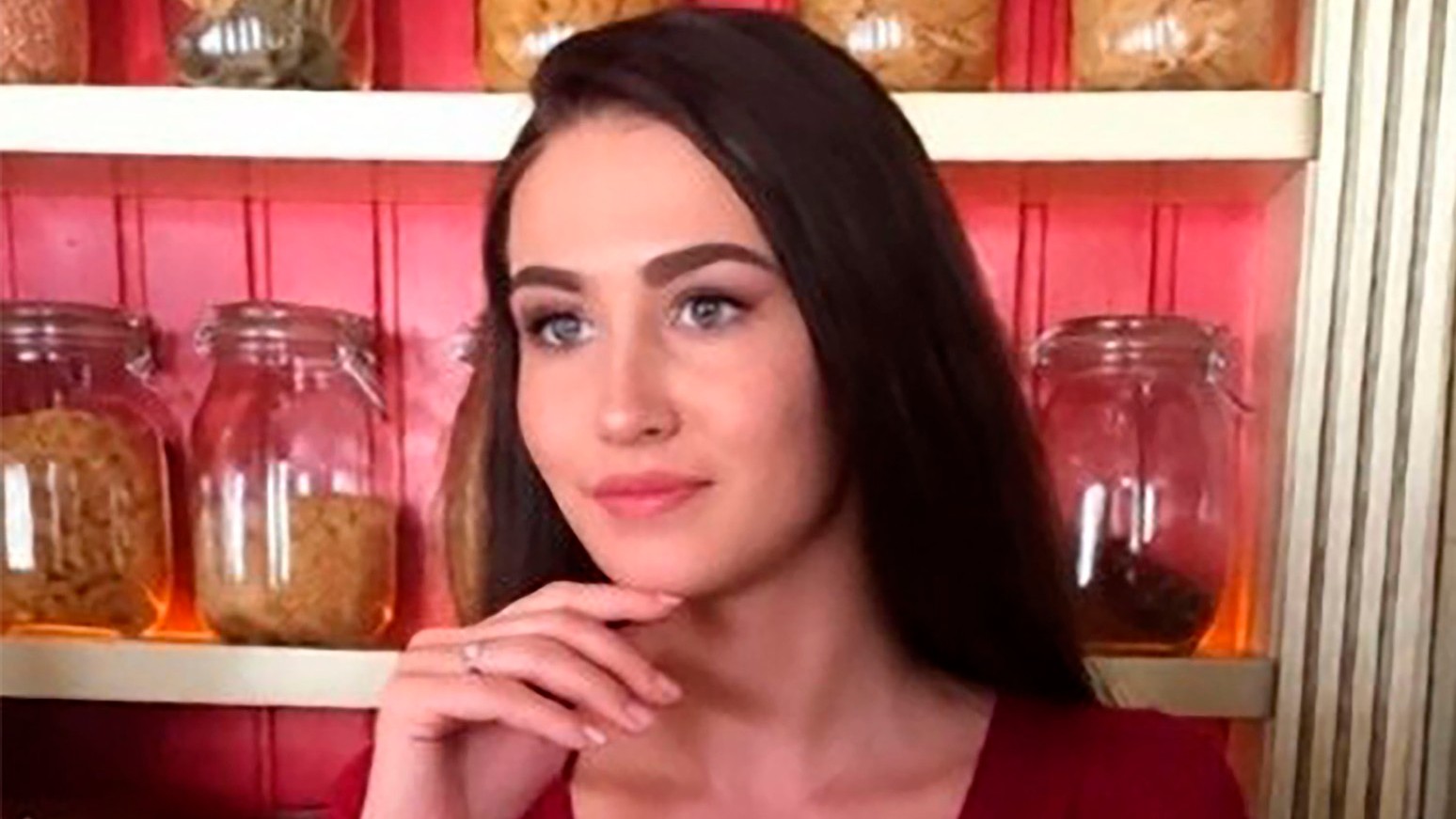 Anastasiu našli v hotelovej izbe s viacerými bodnými zraneniami.