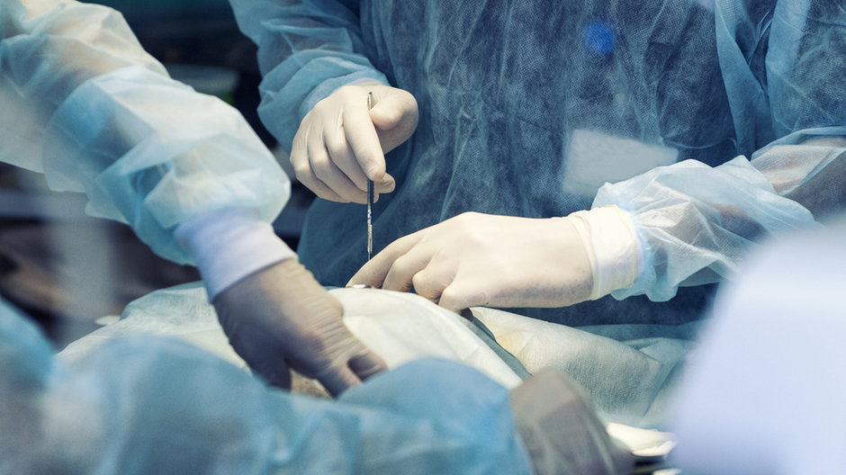 Anestezjolog ma do czynienia z pacjentami, którzy są na granicy życia i śmierci