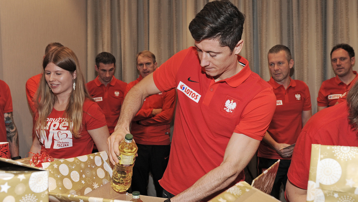 Robert Lewandowski w akcji Szlachetna Paczka