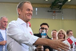 Przewodniczący Platformy Obywatelskiej Donald Tusk podczas otwartego spotkania z mieszkańcami Rzeszowa