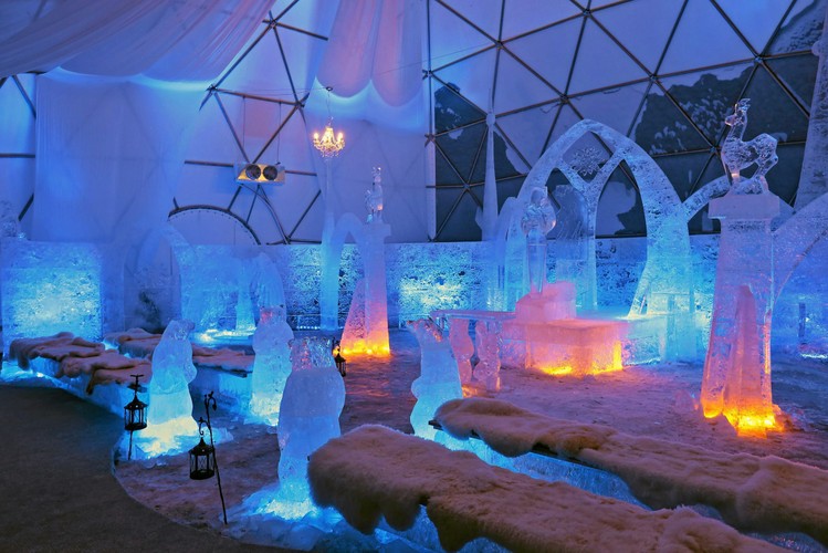 Lodowa kaplica w Tatrach, w słowackiej miejscowości Hrebeniok