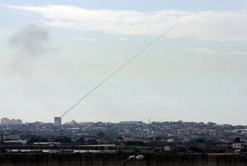 Wystrzeliwane ze Strefy Gazy rakiety Kassam, bardzo często spadają na przygraniczne izraelskie miasteczka. Armia chce stworzyć system, który pomoże uchronić ludzi przed skutkami takich ataków