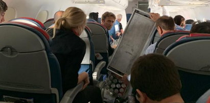 Samolot pikował w dół, stewardessą rzucało jak szmacianą lalką