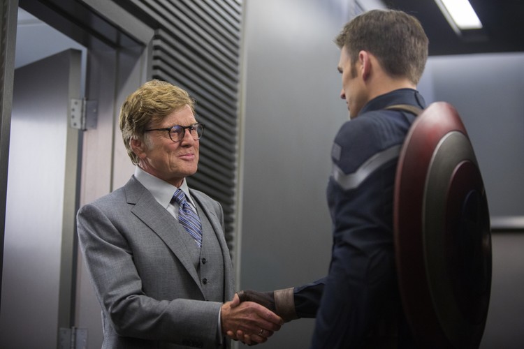 Chris Evans i Robert Redford w filmie 'Kapitan Ameryka: Zimowy żołnierz'