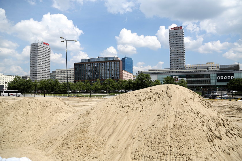 Plaża powstaje pod Pałacem Kultury i Nauki?