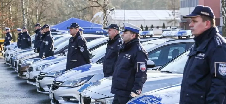 Raport NIK: policjanci jeżdżą zużytymi autami i nie są odpowiednio przeszkoleni