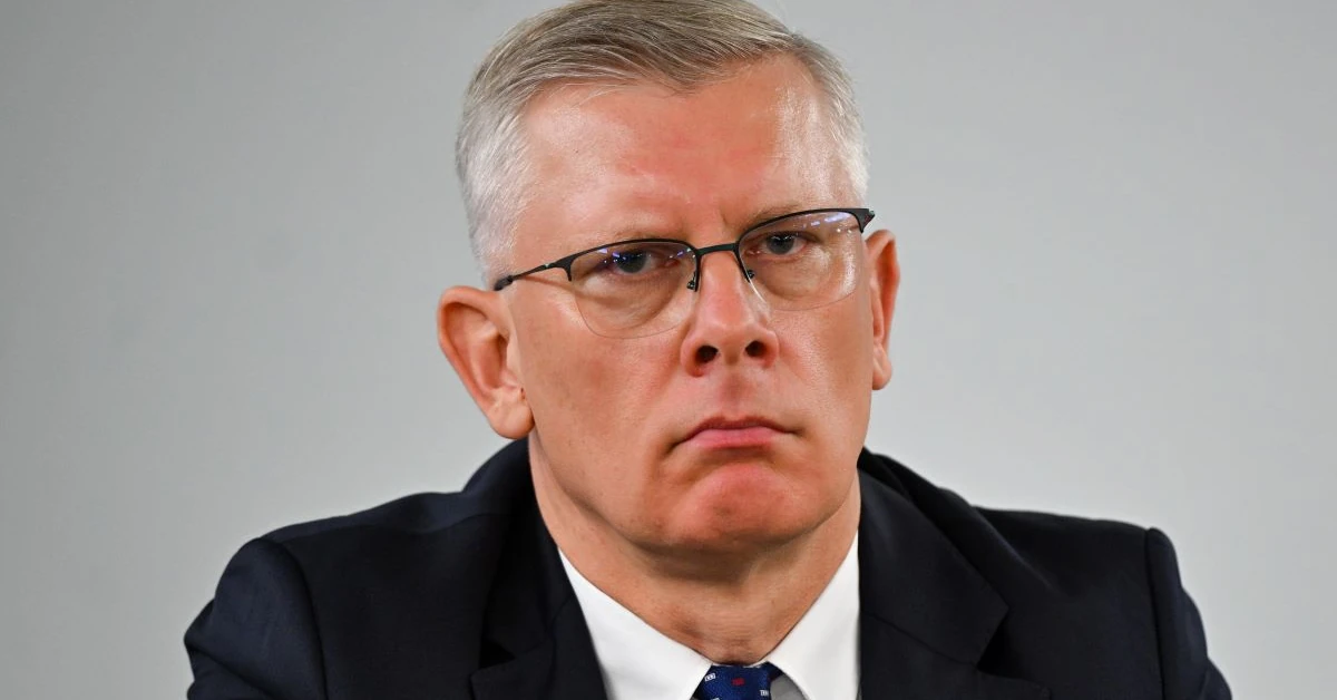 Cenckiewicz: Musimy "odwiesić" zasadniczą służbę wojskową