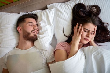 Edzés horkolás ellen? Ezeket a gyakorlatokat próbálja ki!