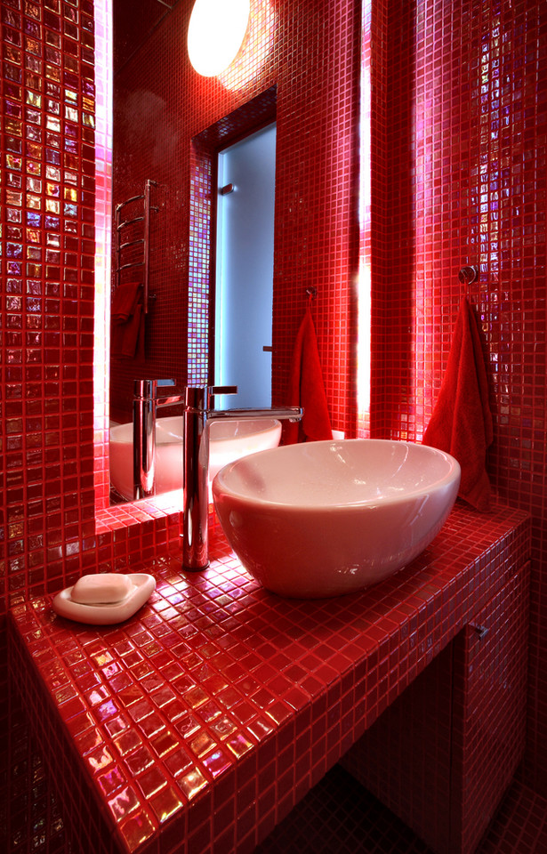 Łazienka w czerwonym kolorze