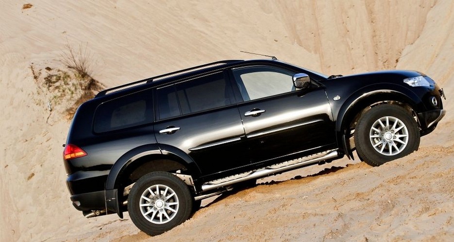Mitsubishi pajero sport