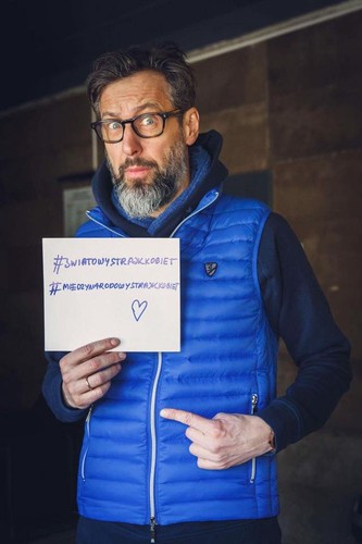 Szymon Majewski popiera Strajk Kobiet 8 marca / zdjęcie z profiul Strajk Kobiet