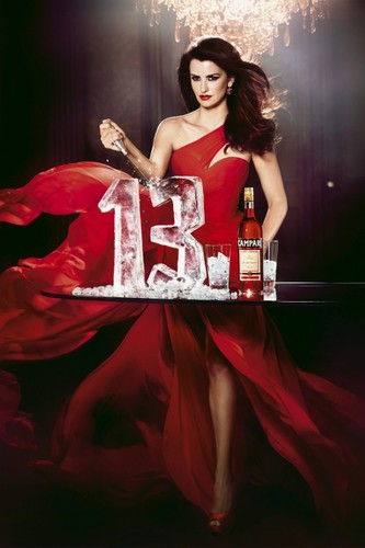 Penelope Cruz w kalendarzu Campari