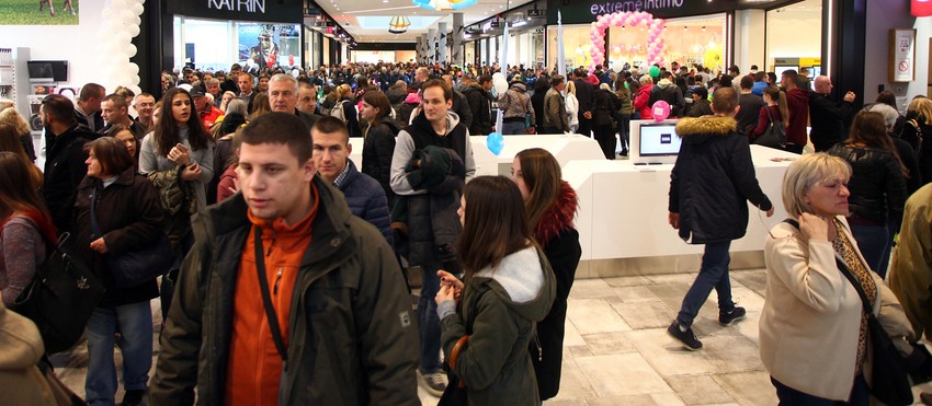 Velike gužve na otvaranju