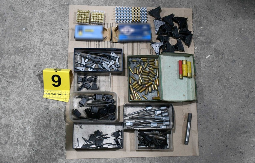 Oružje i municija zaplenjeni u akciji niške policije