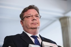 Minister w KPRM: Słowa premiera mnie zabolały. Tęsknię do czasów Beaty Szydło