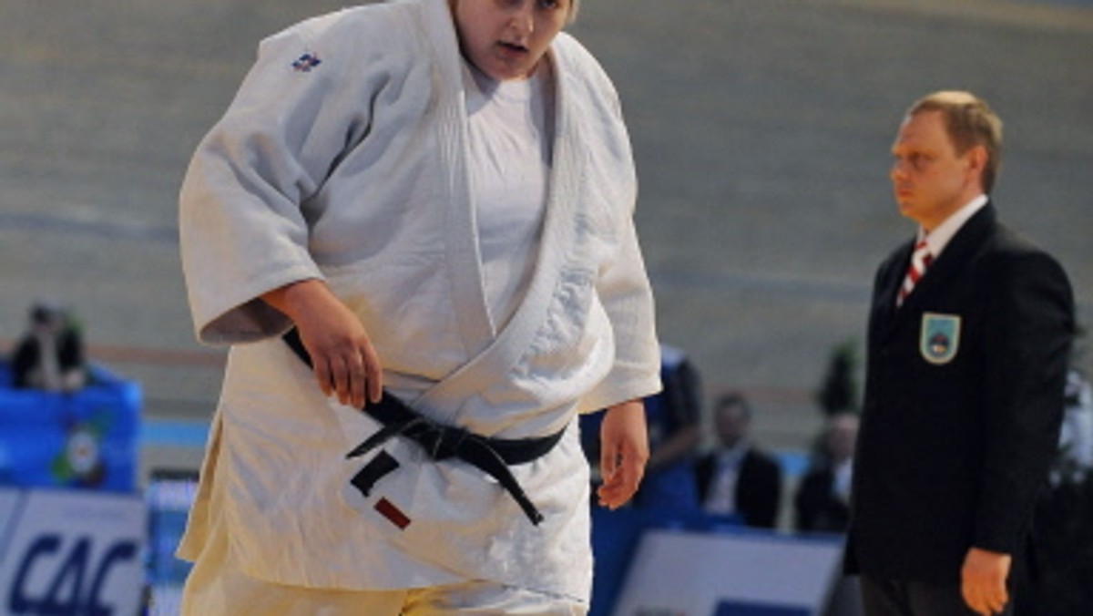 Od zwycięstwa przez ippon z mistrzem olimpijskim z Aten (2004 rok) Japończykiem Keiji Suzuki udział w mistrzostwach świata w Tokio rozpoczął judoka Czarnych Bytom Janusz Wojnarowicz (+100 kg).