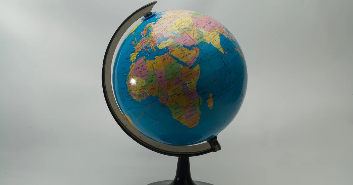 Szybki quiz z geografii. Dopasuj miasta do państw. Jak trafisz 8/10, to należą Ci się brawa