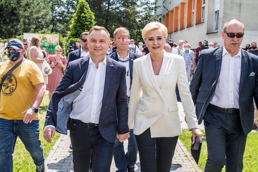 Wybory prezydenckie 2020. Sąsiedzi Andrzeja Dudy poparli... jego rywala