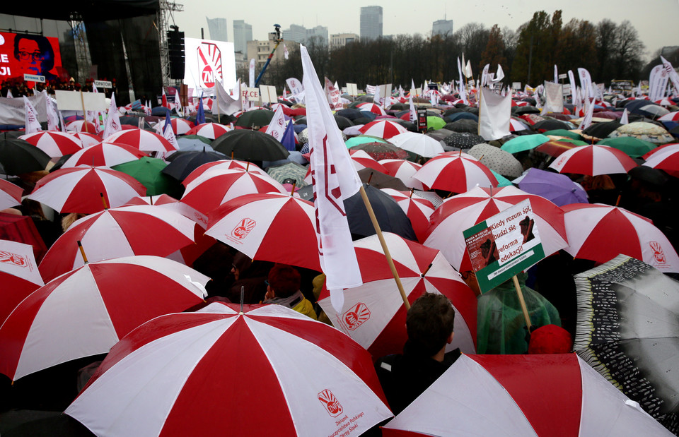 Manifestacja "Nie dla chaosu w szkole"