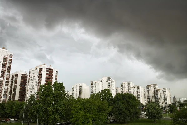 ŠTA ZNAČI AKO NA PETROVDAN PADA KIŠA? Evo šta su naši stari gledali u nebu na ovaj veliki praznik