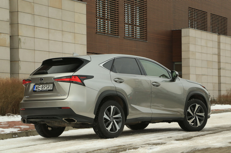 Lexus NX 300 AWD - mocny i komfortowy