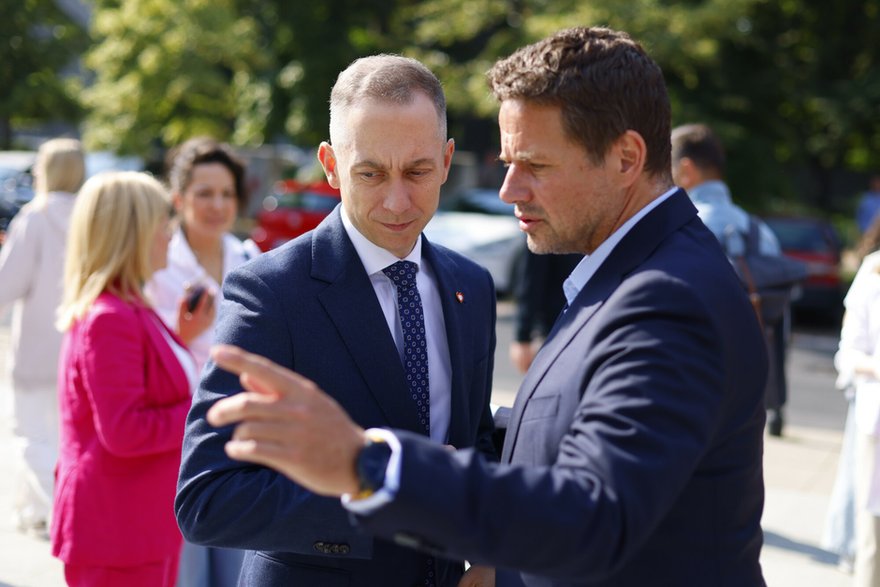 Cezary Tomczyk Rafał Trzaskowski na konferencji prasowej liderów inicjatywy Campus Polska, 14 czerwca 2024 r.