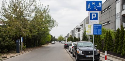 Developer każe płacić mieszkańcom za parking