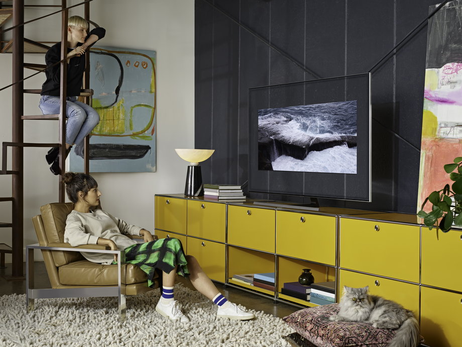 Jedną z innowacyjnych funkcji w telewizorach Samsung QLED jest bezpośrednie strefowe podświetlenie