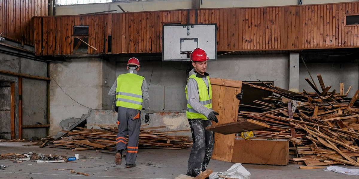 Polski system podatków dochodowych wymaga pilnego remontu - uważają naukowcy z Akademii Leona Koźmińskiego. Na zdjęciu: Stadion Miejski STAL w Rzeszowie