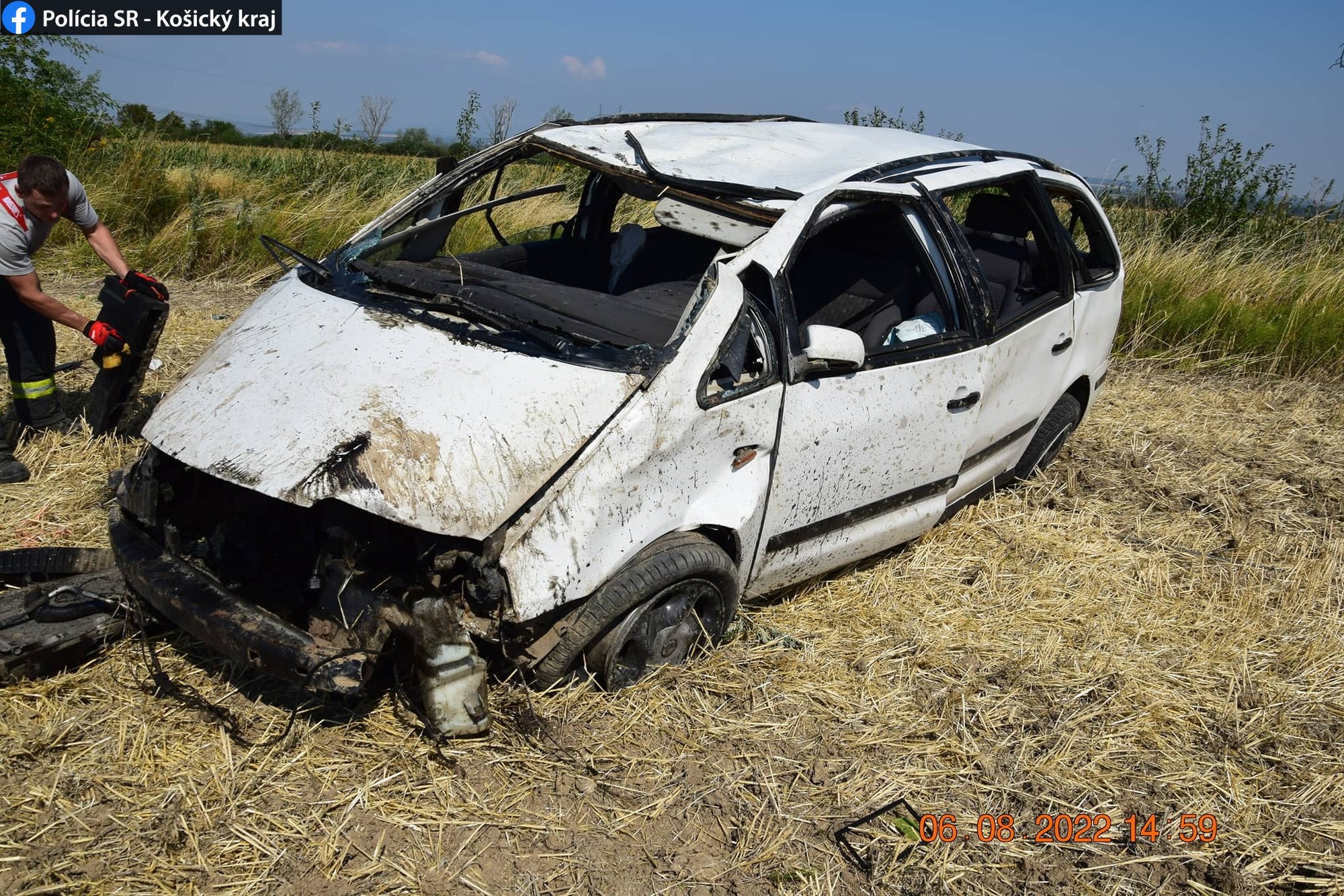 Pri havárii auta pri Sečovciach sa ťažko zranili tri osoby.