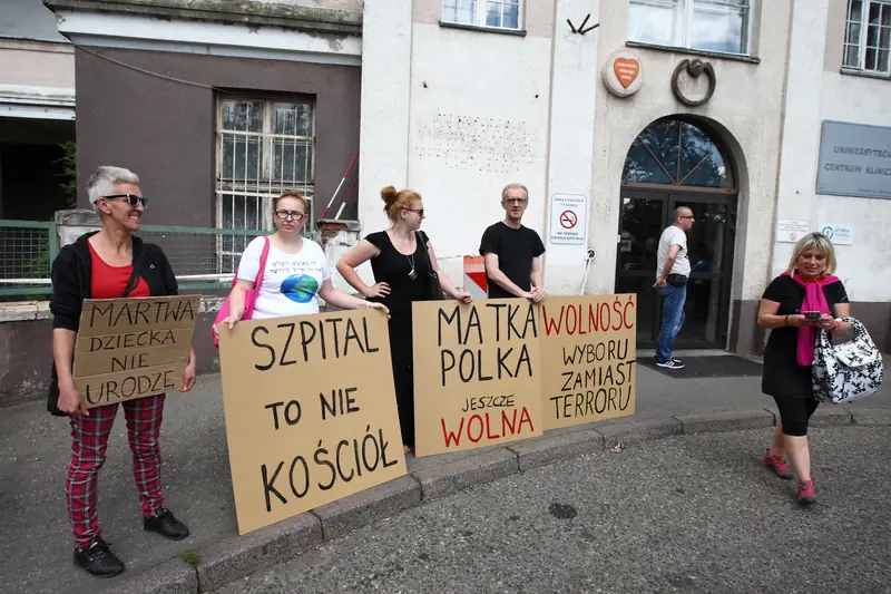 Gdańsk rok 2016. Protest przeciwko zaostrzeniu prawa aborcyjnego/ Getty Images