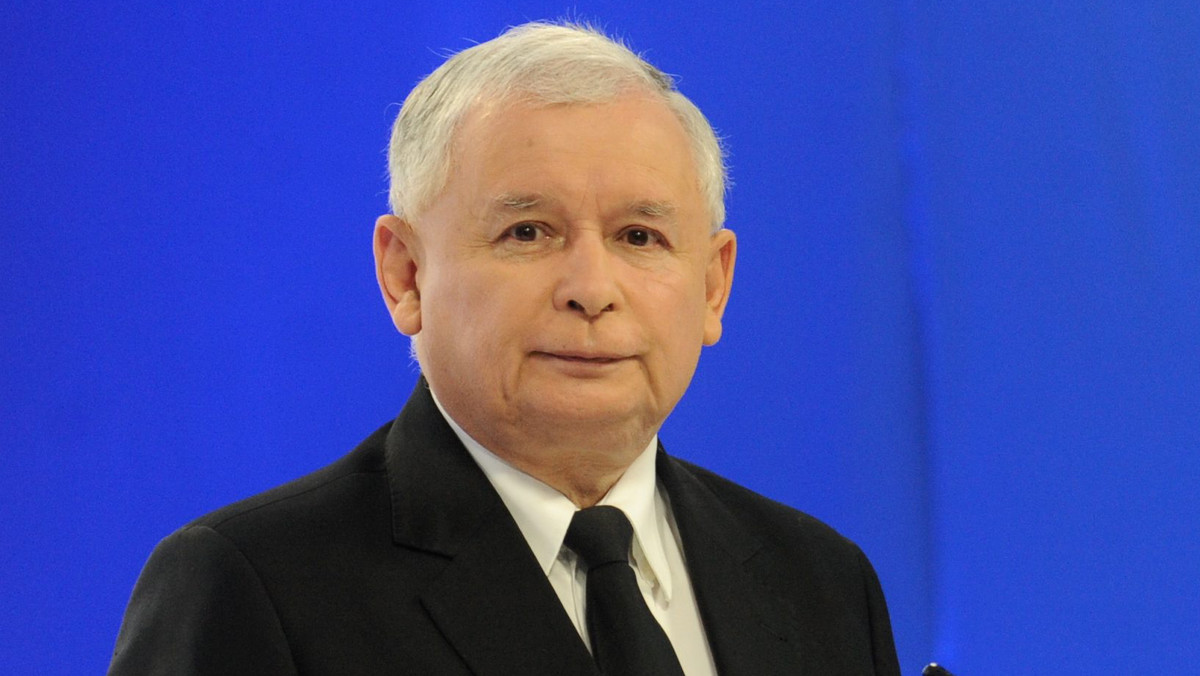 - Rzecznika PiS wyznaczy komitet polityczny partii; w tym tygodniu będzie jego posiedzenie - poinformował prezes partii Jarosław Kaczyński. Jak wskazał, wyznaczenie rzecznika będzie tymczasowe. Wyraził wiarę, że Adam Hofman powróci na to stanowisko.
