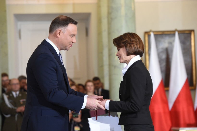 Prezydent Andrzej Duda powołuje Jadwigę Emilewicz na stanowisko ministra przedsiębiorczości i technologii.