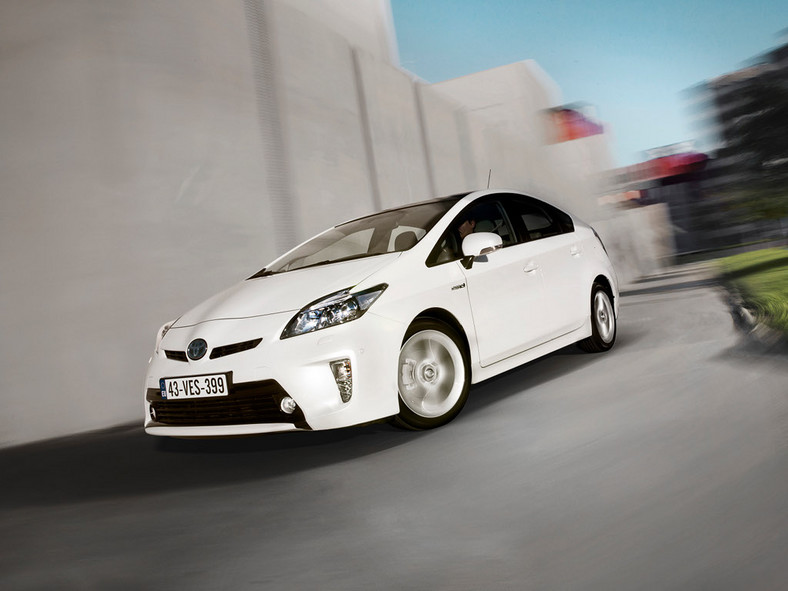 Toyota Prius 2012: retusz naczelnej hybrydy
