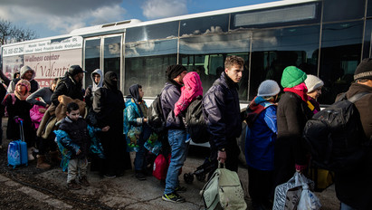 Menekültválság - Nyomás alatt a magyar határ, újra megszaporodtak a balhék