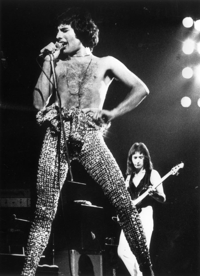 Freddie Mercury w 1977 roku