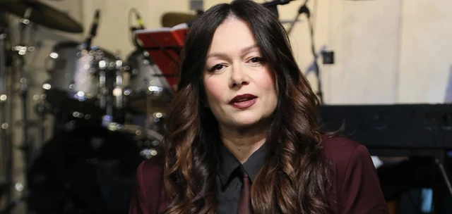 NIJE ŽALILA NI EVRA! Otkrivena vrtoglava suma koju je Luna Đogani iskeširala Ivani Peters za prateće vokale, a evo da li se pevačica kaje zbog saradnje!