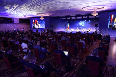 Forum Ekonomiczne: Kryzys Covid-19 wymusił na rządach niespotykane dotąd wsparcie. To również czas sprzyjający fuzjom