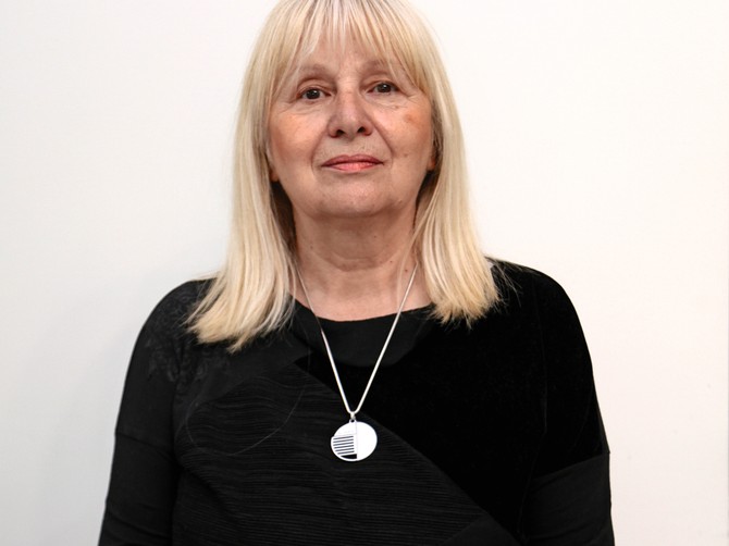 Radmila Mladenović pre tranformacije
