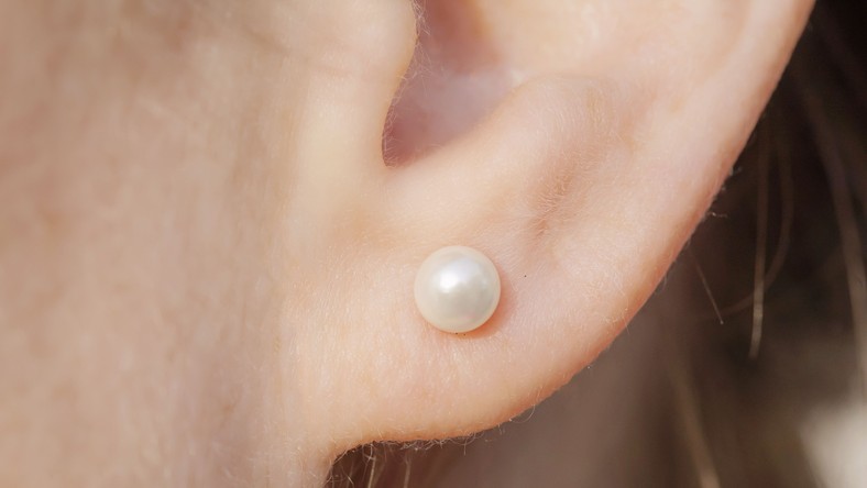 Dr Pimple Popper Blackheads In Ears