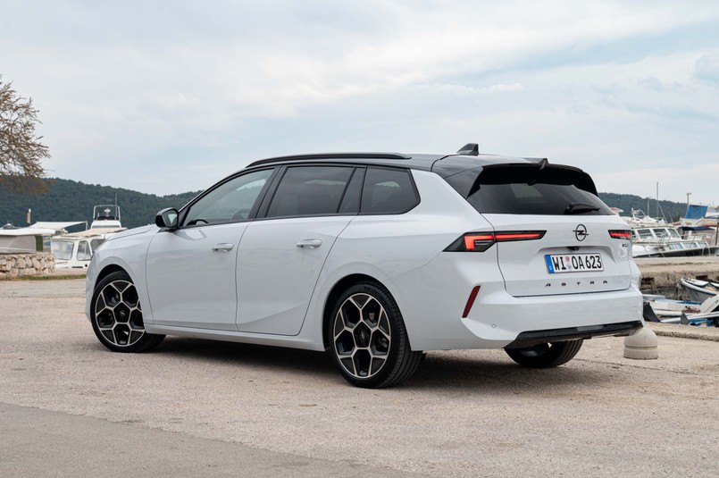 Opel Astra Sport Tourer