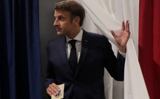 Macron odrzucił dymisję premier Borne