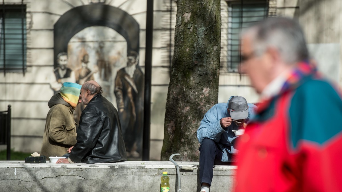 Łódź śniadanie wielkanocne dla samotnych i bezdomnych