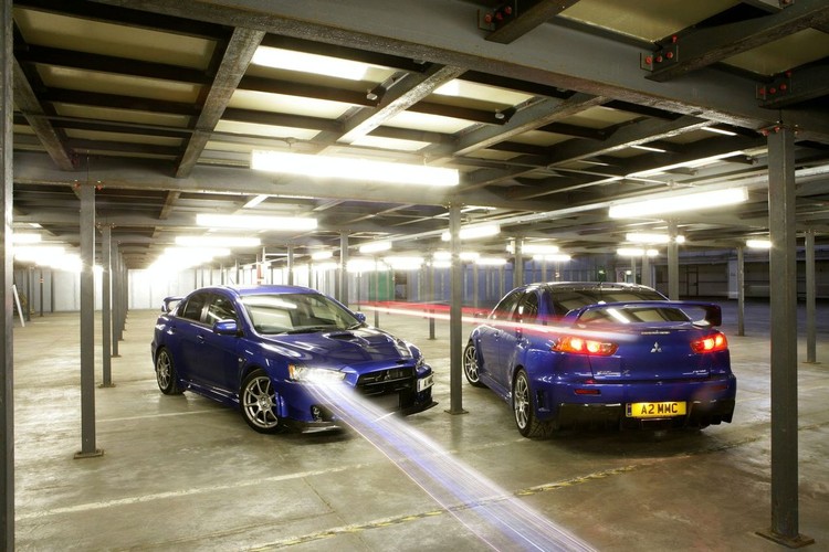 Czegoś podobnego jeszcze nie było - pod kryptonimem Evo X FQ-400 kryje się aż 403 KM i 525 Nm momentu obrotowego!